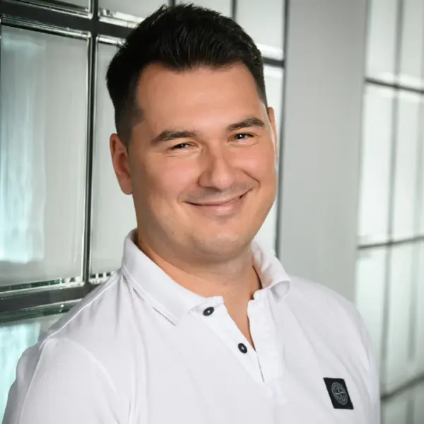 Portrait von Dennis Paunovic
